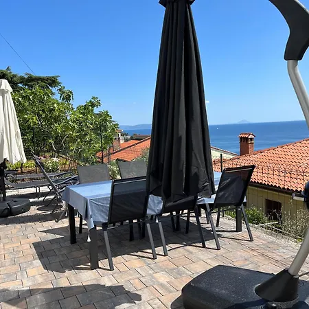 Zahtila - Berto Apartman Rabac